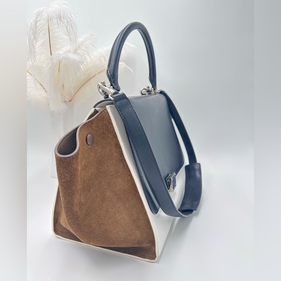 Authentic CELINE Tricolor Trapeze in IvoryBlack/Brown Calfskin Leather And Suede - Picture 4 of 14